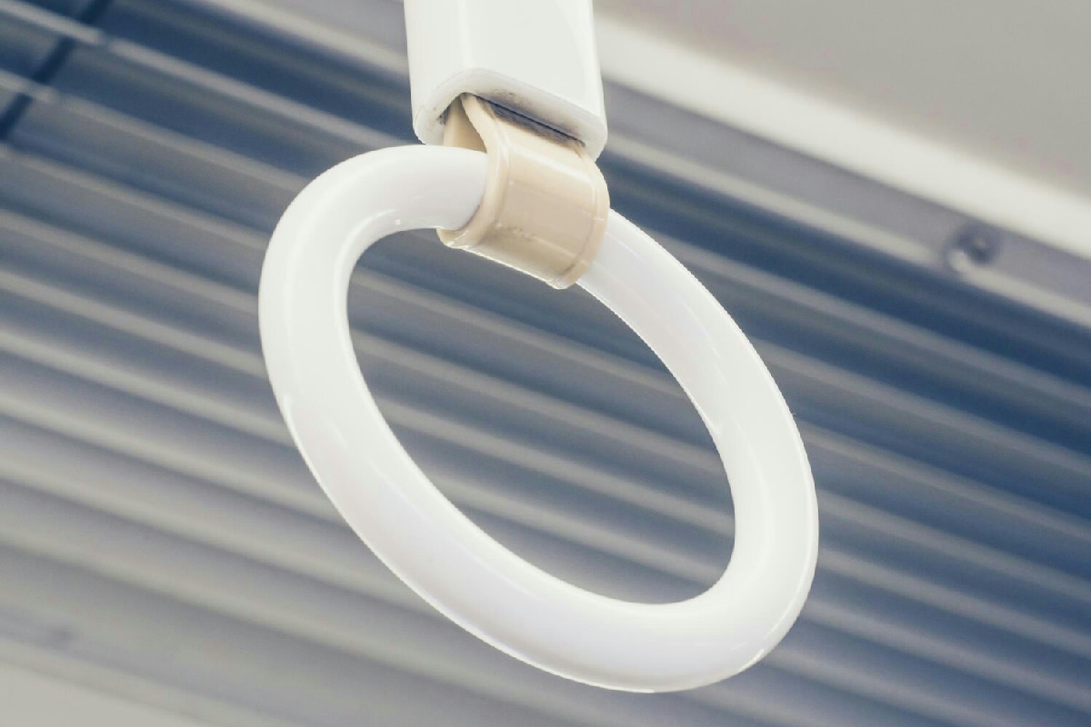 7 idee creative con gli anelli delle tende per migliorare ordine e stile nella casa