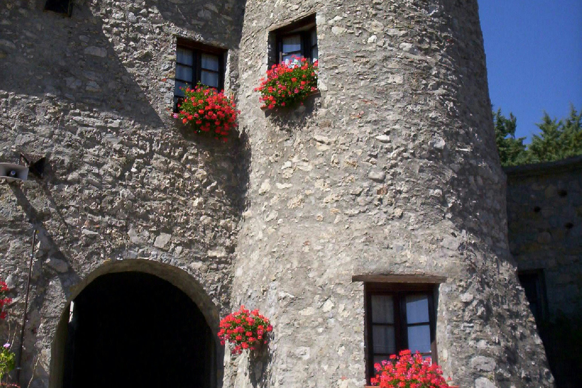 Un borgo in Italia dove le tavole sono sempre imbandite: il posto ideale per iniziare il 2026