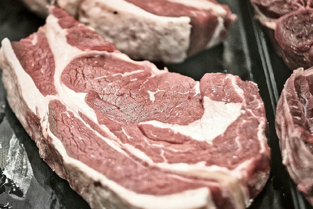 Cotoletta alla milanese: tra tradizione, aneddoti e le radici profonde della cucina lombarda