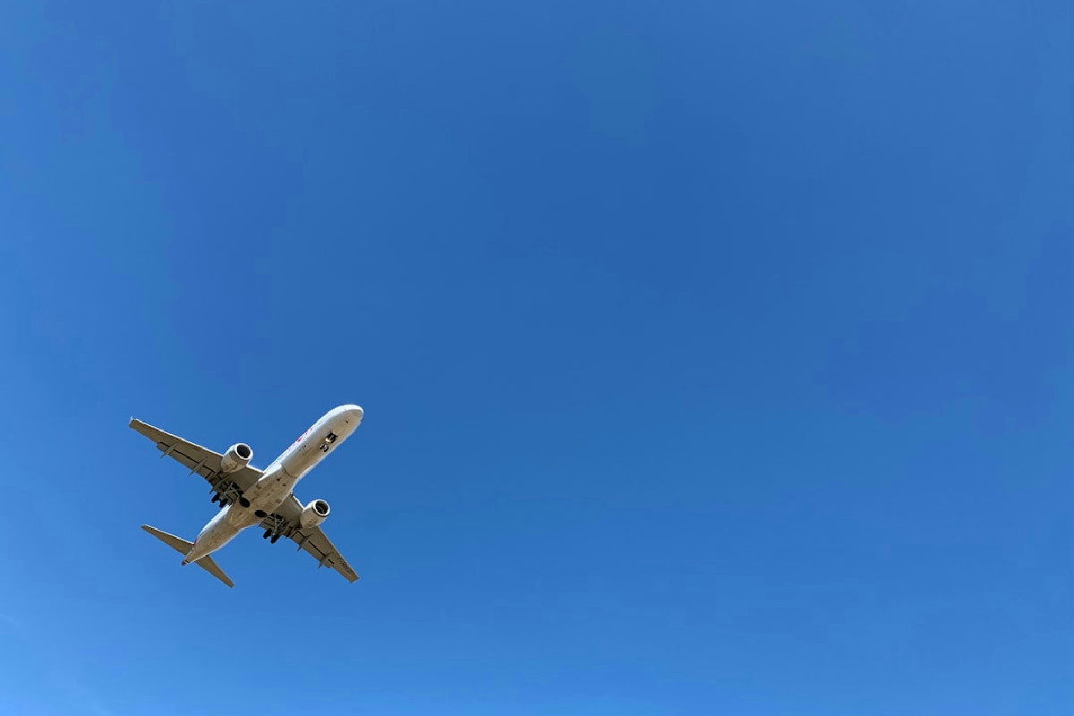 Viaggiare in aereo con i bambini: consigli utili dell'equipaggio per un viaggio più sereno e leggero